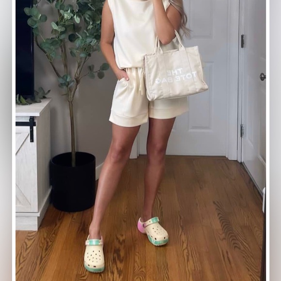 Crocs Women's Classic Platform Ombré Clog - Picture 2 of 4